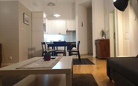 Near Jokai Ter With 3 Rooms